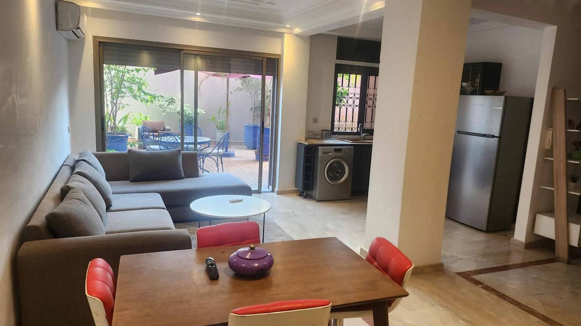 Kontakte von Appartement Centre Gueliz Hanane